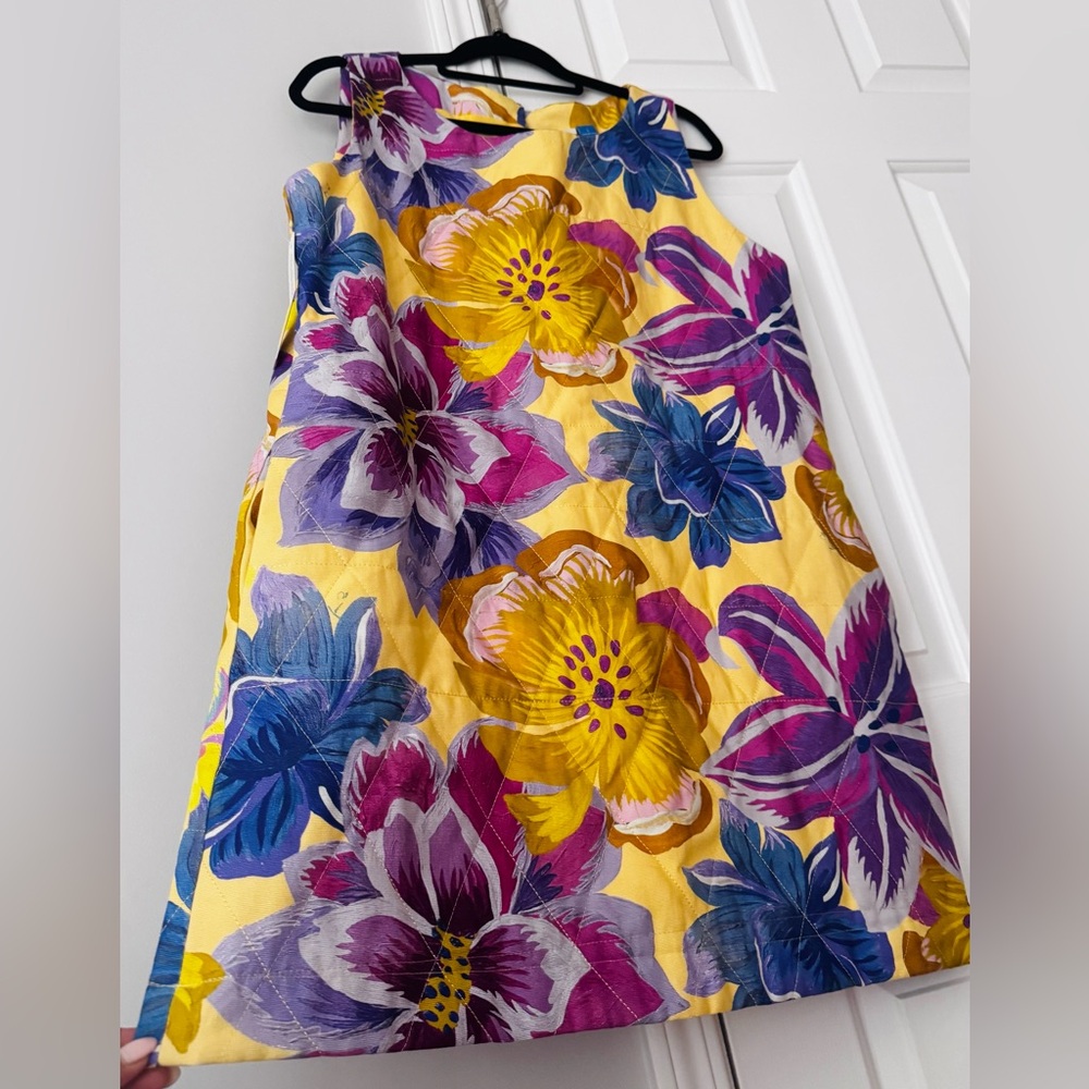 Farm Rio Floral Sleeveless Quilted Shift Mini Dress - Picture 8 of 13